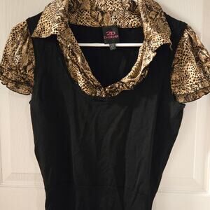 🐆 2B Bebe Snakeskin Layered Top 🖤
